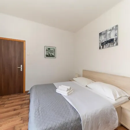 Holiday home Hidden Paradise Retreat By Belmont Realty *