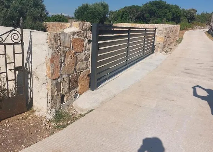 Mediterranean Paradise On The Island Of Sestrunj